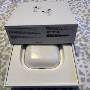 Apple AirPod 3rd Gen. Left AirPod